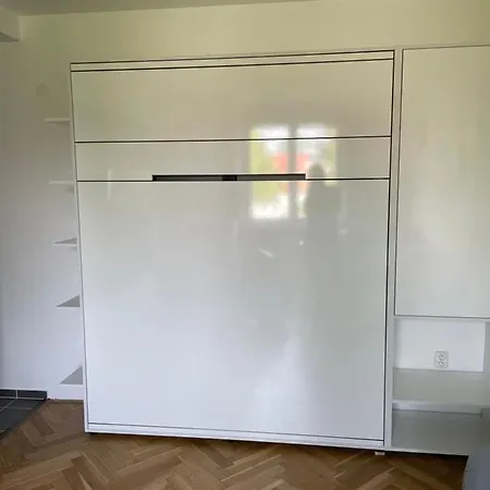 V Kratke * Kamenicky Senov