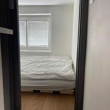 V Krátké Apartman *